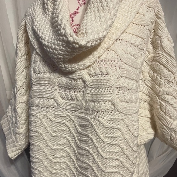 🛑Denver Hayes Cowl Neck Knit🛑 - Picture 2 of 6